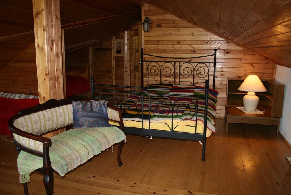 Guest House Kamenik Yagodina Quarto foto