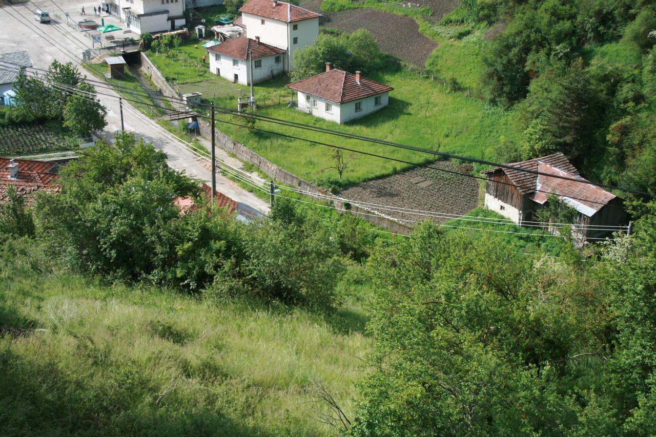 Guest House Kamenik Yagodina Exterior foto